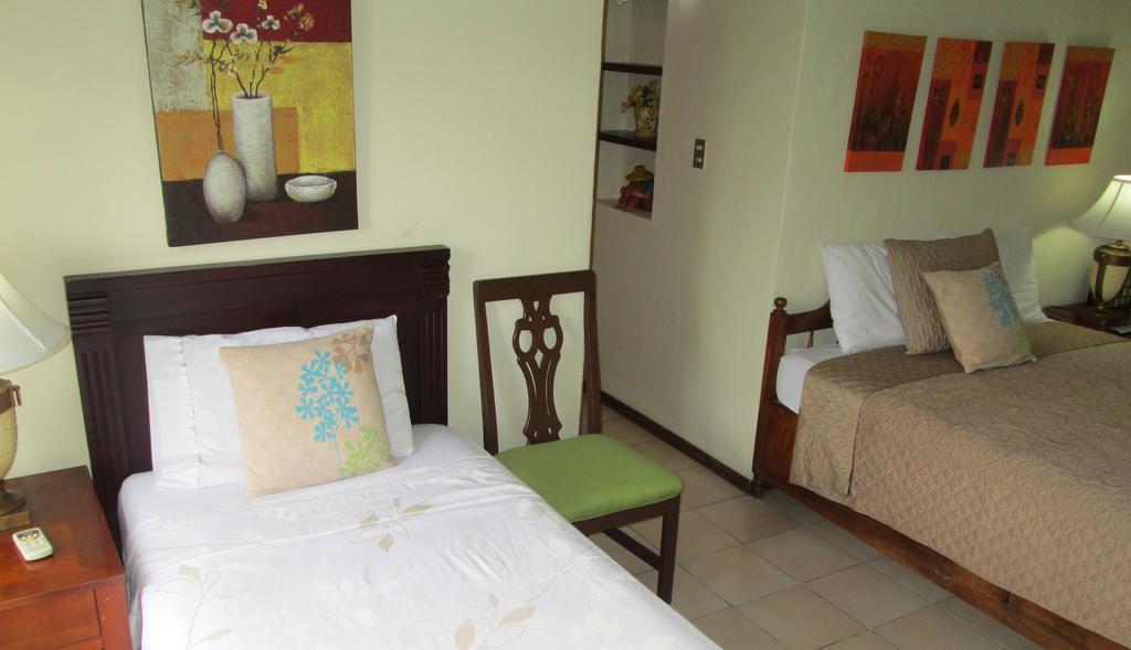 Hotel San Mateo San Salvador Rum bild