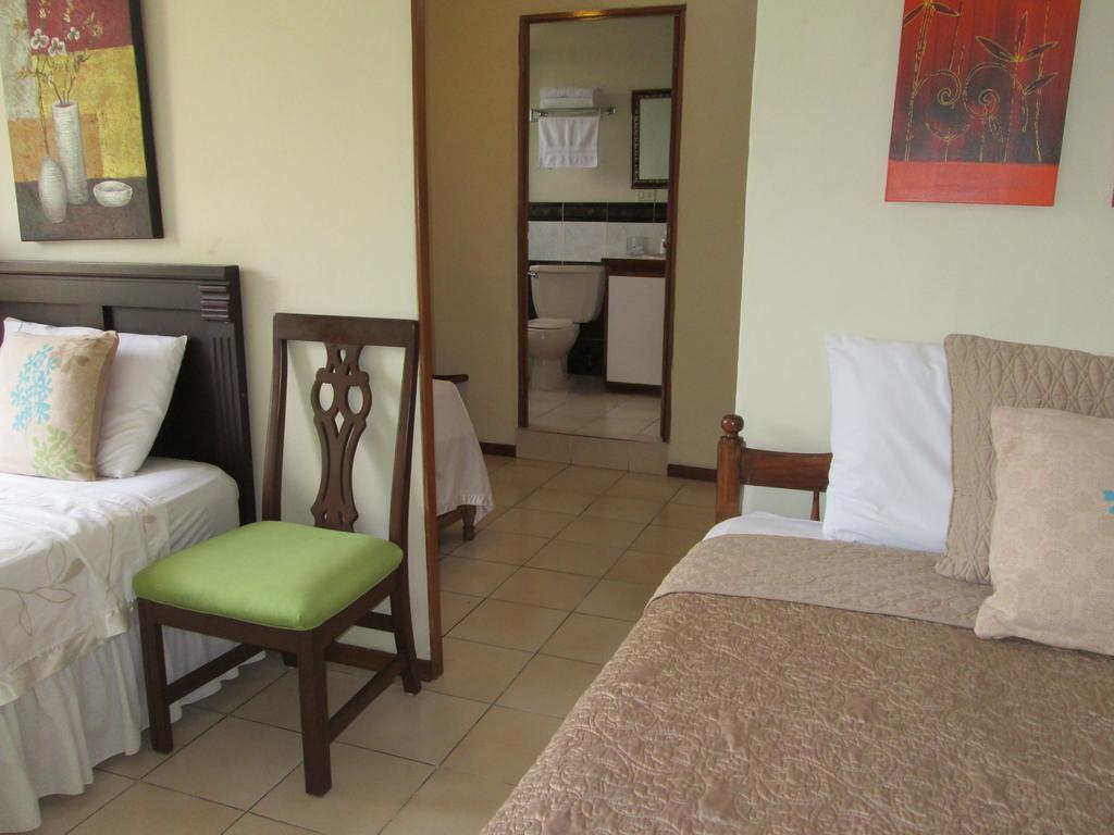 Hotel San Mateo San Salvador Rum bild